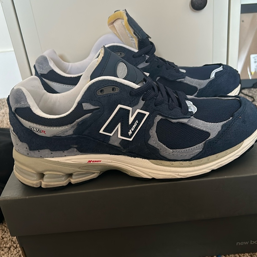 New Balance 2002R Protection Pack Mens Sneaker
